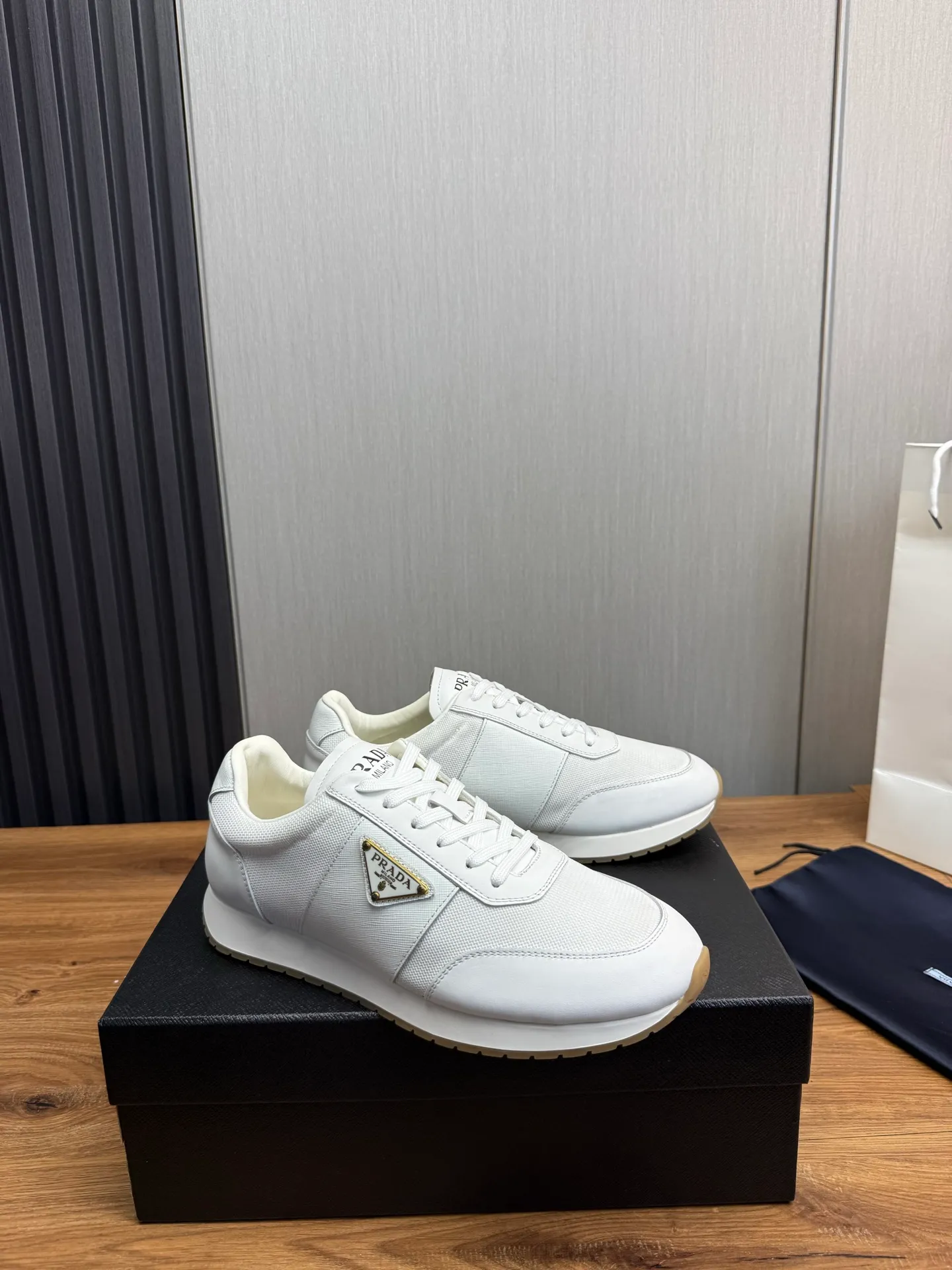 Men's shoes 💰760💰 [PRADA] New models synchronized with the official website, high-quality shipments ✔️Best sellers🔥 Original cowhide with mesh surface + cowhide lining, 1🆚1 replica, original bottom, 38-45 (men's 45 is custom-made and cannot be returned)